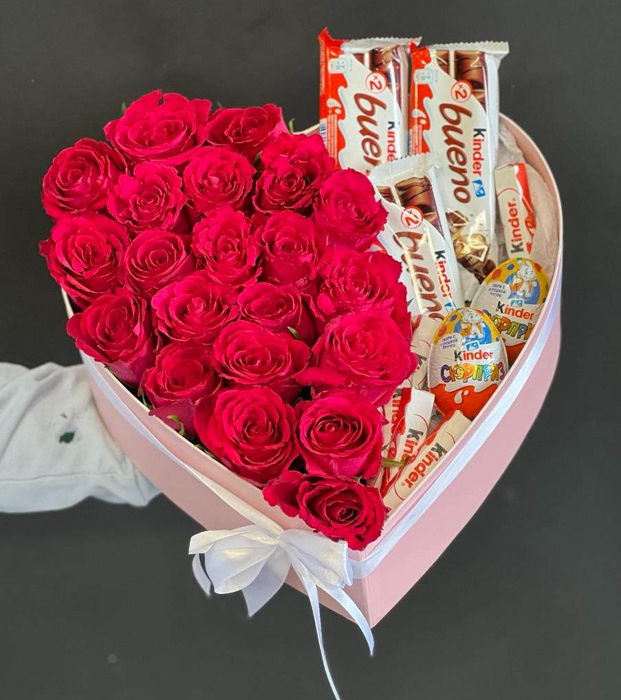 Сердце цветов и сладостей