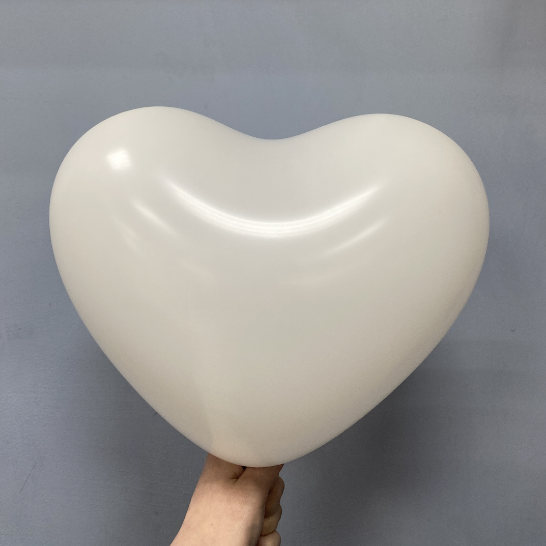 Шар сердце латексный