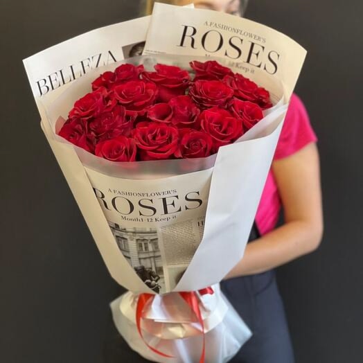 Букет из 19 роз 50см 