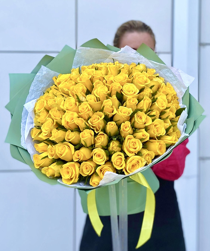 101 солнечная кенийская роза в оформление