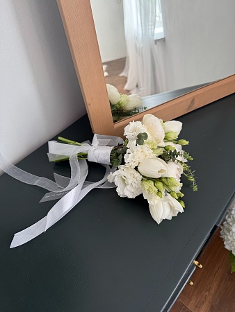 Свадебный букет с тюльпанами