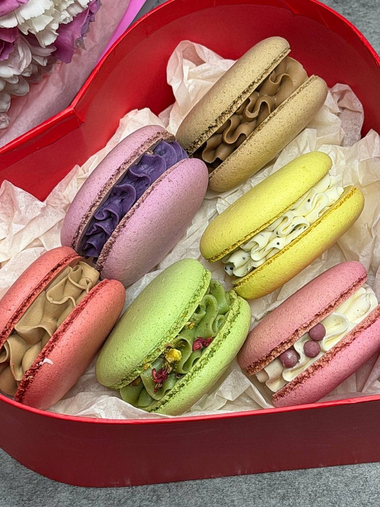 Сладкие макарунсы для любимой
