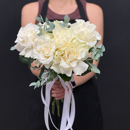 Нежный букет невесты с французскими розами