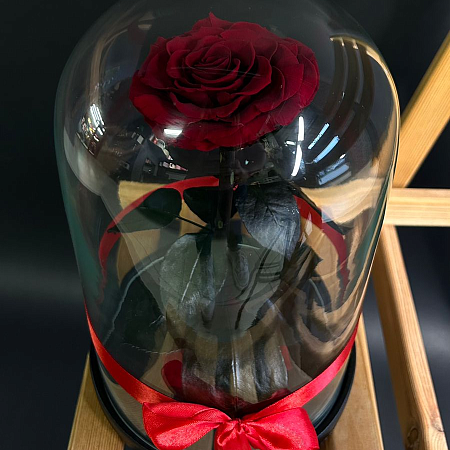 Роза в колбе 