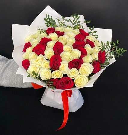 51 кенийская роза микс в оформление