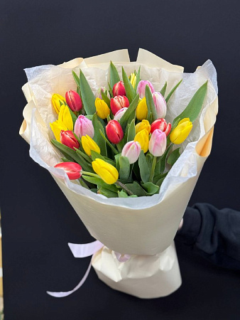 31 тюльпан в оформление