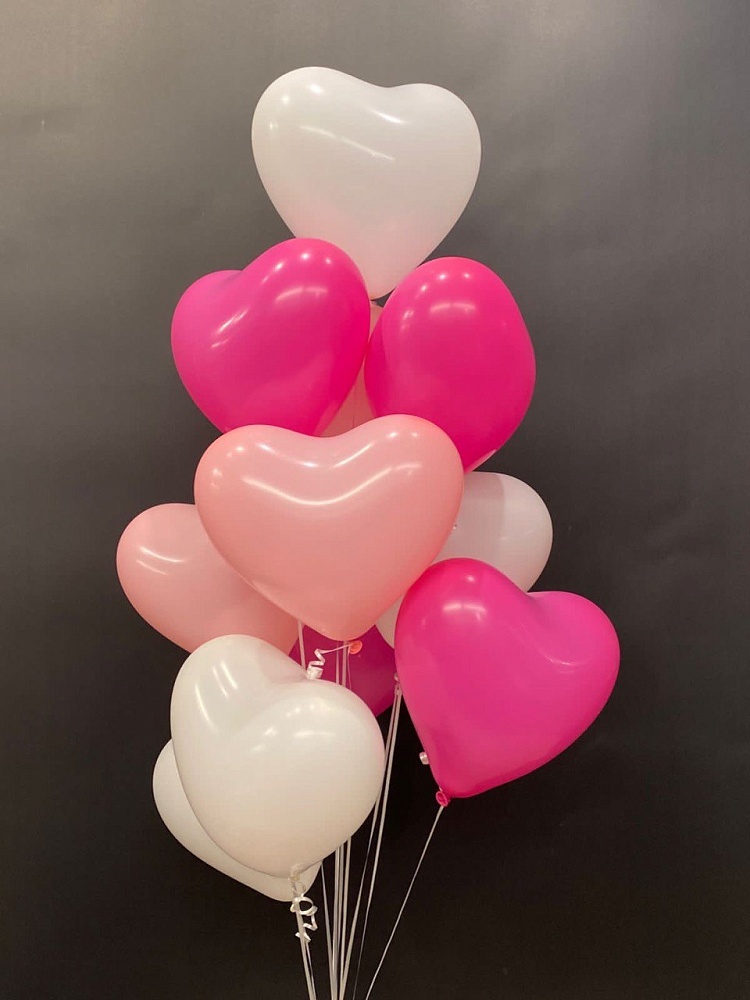 Фонтан из шаров сердец