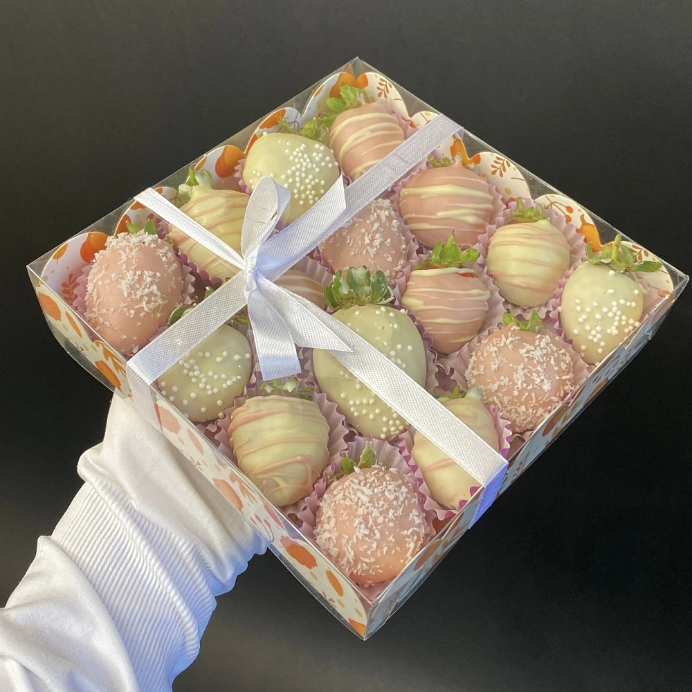 Букет клубники в шоколаде в коробочке