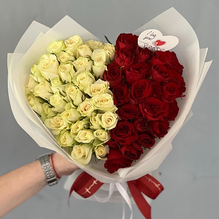 Сердце-валентинка из роз