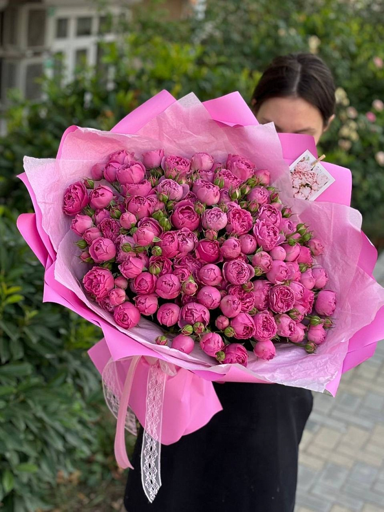 45 кустовых пионовидных роз в оформление