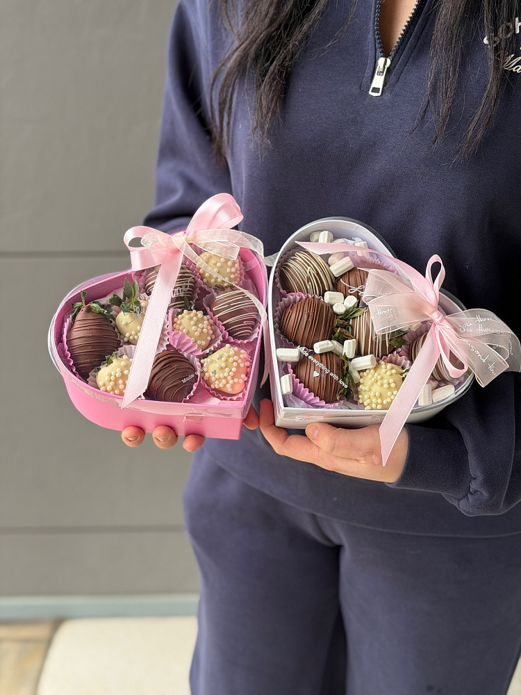 Сладкая клубника в шоколаде