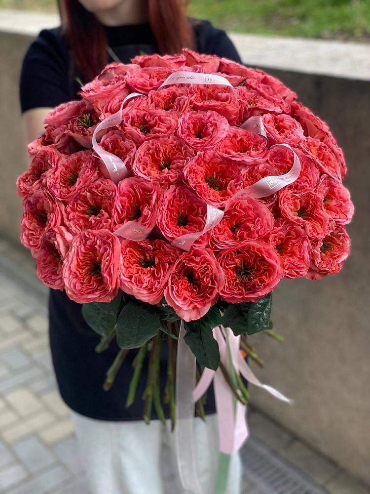 Роскошные пионовидные розы Мандарин