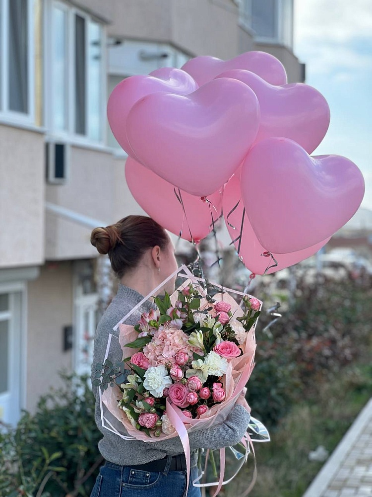 Фонтан из шаров: Нежные сердца