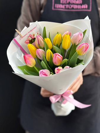 15 тюльпанов в оформление