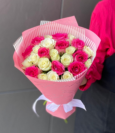 21 кенийская роза в оформление нежном