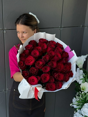 Букет из 35 красных роз
